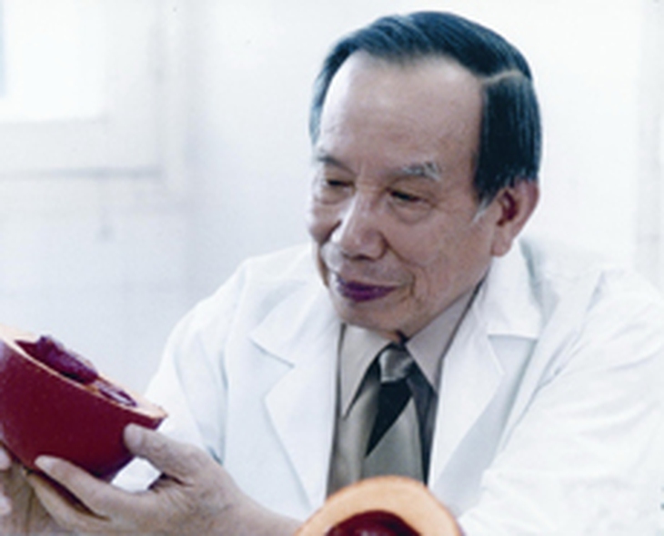 GS. Từ Giấy - Nhà truyền thông sức khỏe xuất chúng - Ảnh 1.