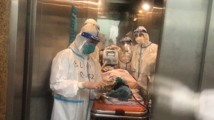 Dòng nhắn nhủ ngắn ngủi gửi sản phụ mắc COVID-19 nặng và phép màu khiến cả bệnh viện vỡ òa - Ảnh 4. Dòng nhắn nhủ ngắn ngủi gửi sản phụ mắc COVID-19 nặng và phép màu khiến cả bệnh viện vỡ òa - Ảnh 4.