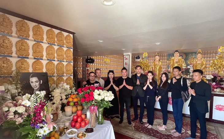 Wendy: Nỗi đau mất mẹ Phi Nhung mãi vẫn khó nguôi ngoai