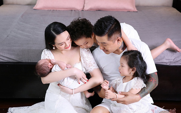 Tuấn Hưng viên mãn ở tuổi 43