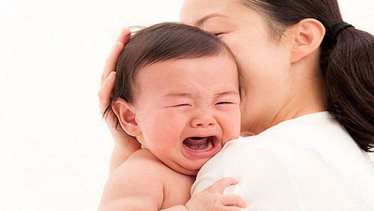 Trẻ sơ sinh nôn trớ cần xử trí thế nào? - Ảnh 4.