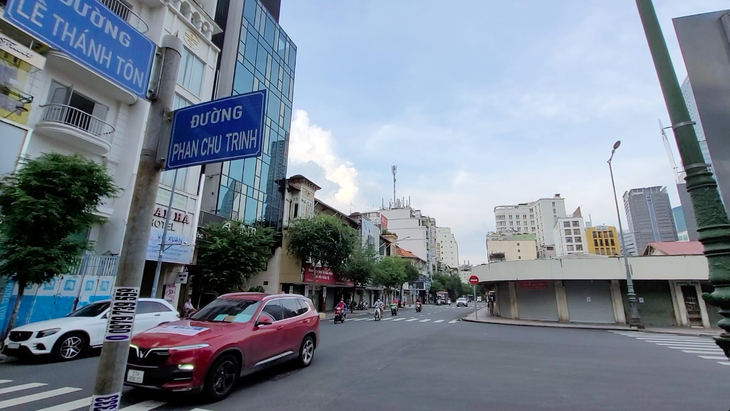 Ca sĩ Hoàng Bách du ký ngày Sài Gòn ‘mới’ - Ảnh 7.