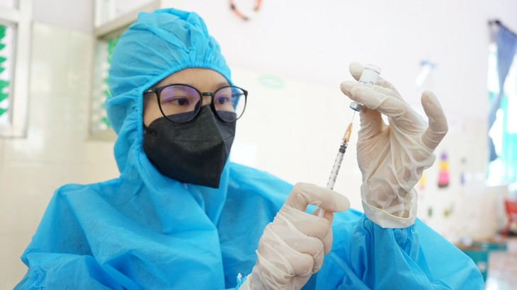 Trưa 13/10: 55% người trên 18 tuổi ở nước ta đã tiêm ít nhất 1 liều vaccine COVID-19; Tây Ninh thêm 273 F0 - Ảnh 1. Trưa 13/10: 55% người trên 18 tuổi ở nước ta đã tiêm ít nhất 1 liều vaccine COVID-19; Tây Ninh thêm 273 F0 - Ảnh 1.