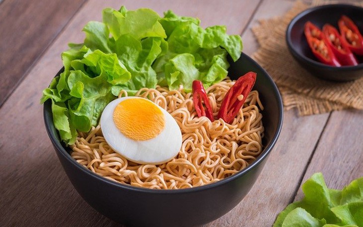 Những sai lầm khi sử dụng mì ăn liền