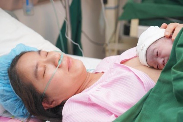 BV Hồng Ngọc tập huấn thực hành nuôi con bằng sữa mẹ - Ảnh 4. BV Hồng Ngọc tập huấn thực hành nuôi con bằng sữa mẹ - Ảnh 4.