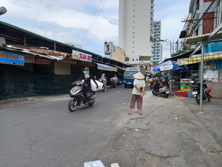 Tiếp sức cho lao động mất việc, người dân khó khăn bởi COVID-19 ở Khánh Hòa - Ảnh 2.