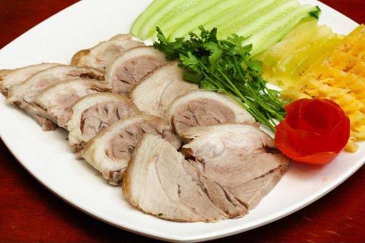 Chần thịt bằng nước sôi trước khi chế biến: Lợi hay hại? - Ảnh 2.