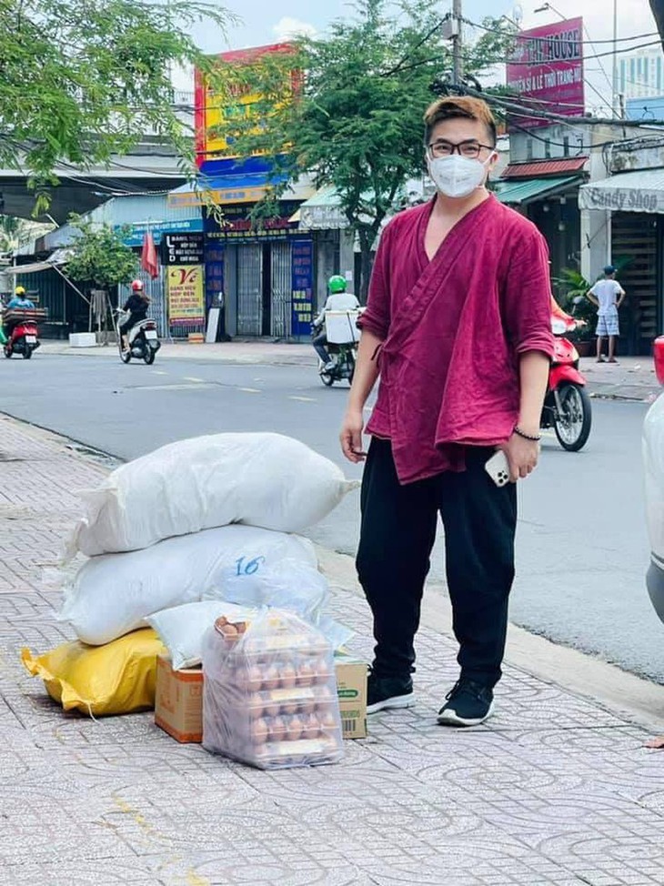 Lùm xùm từ thiện của nghệ sĩ có gây dư chấn? - Ảnh 5.