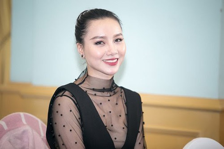 Mách bạn cách làm tóc nhanh dài, giảm gãy rụng đơn giản từ dầu gội gừng - Ảnh 1.