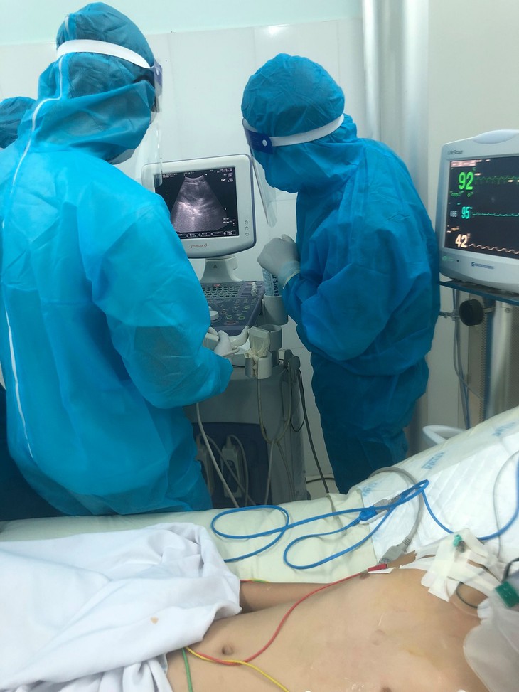 Số ca mắc COVID-19 vẫn tăng, Khánh Hòa sẵn sàng điều trị - Ảnh 2.