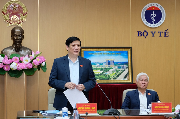 Bộ Y tế và các chuyên gia, y bác sĩ đã tận tâm, trách nhiệm giúp Bình Dương chống dịch COVID-19 - Ảnh 1. Bộ Y tế và các chuyên gia, y bác sĩ đã tận tâm, trách nhiệm giúp Bình Dương chống dịch COVID-19 - Ảnh 1.