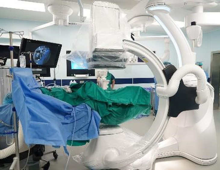 Vinmec tái tạo chính xác dây chằng chéo trước khớp gối với phương pháp "ánh xạ giải phẫu" độc quyền - Ảnh 2.