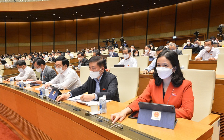Thông qua Nghị quyết Kế hoạch cơ cấu lại nền kinh tế 2021-2025 và Nghị quyết Kế hoạch phát triển KT-XH năm 2022