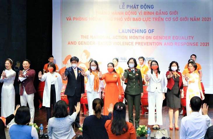 COVID-19 đã khiến bất bình đẳng gia tăng, phụ nữ và trẻ em là nhóm chịu nhiều bất lợi - Ảnh 2.