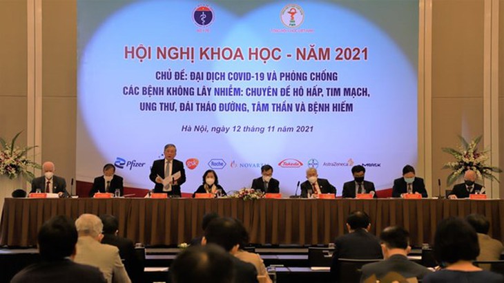 Khoa học công nghệ góp phần quan trọng vào phòng chống dịch COVID-19 - Ảnh 4.