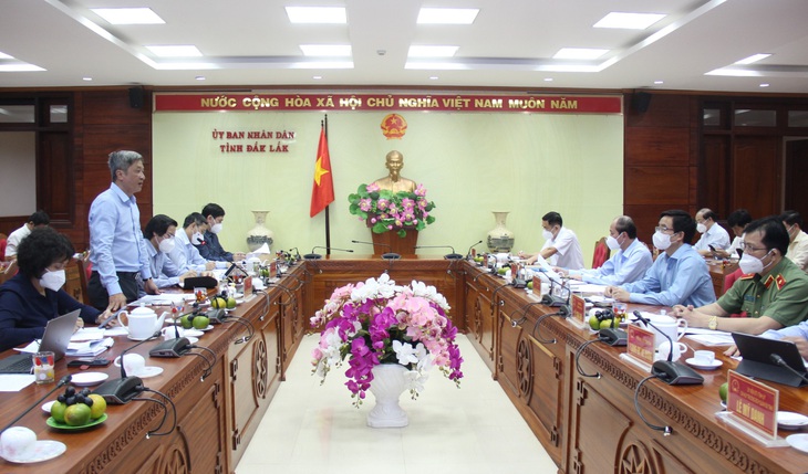 Xây dựng chiến lược chống dịch COVID-19 linh hoạt ở Đắk Lắk - Ảnh 2. Xây dựng chiến lược chống dịch COVID-19 linh hoạt ở Đắk Lắk - Ảnh 2.