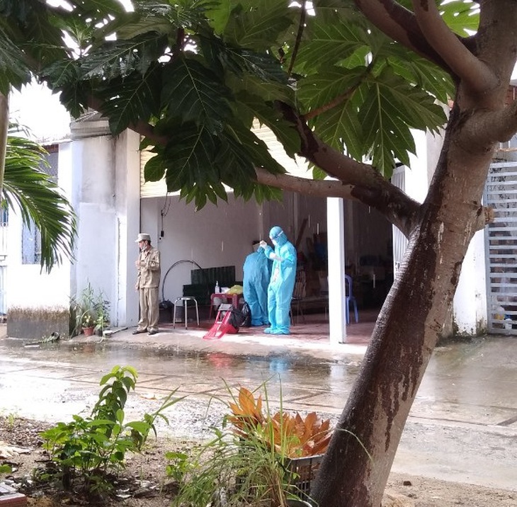 Vượt 10.000 ca mắc COVID-19 ở Khánh Hòa - Ảnh 1.