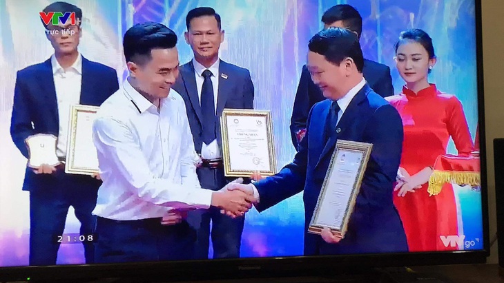 Loạt bài 'Tiêu cực cấp thẻ luồng xanh' của Báo Sức khỏe & Đời sống đạt giải B Giải báo chí toàn quốc phòng chống tham nhũng, tiêu cực - Ảnh 5.