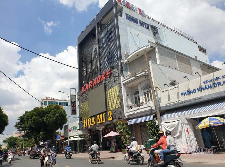 TP.HCM: Quán bar, karaoke, vũ trường, massage được mở cửa có điều kiện  - Ảnh 1.