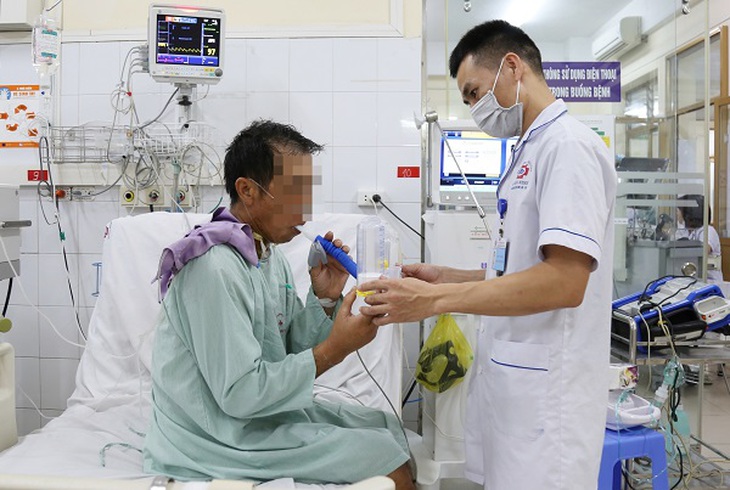 Hồi sinh sự sống cho bệnh nhân vỡ tim nguy kịch tính mạng - Ảnh 2.