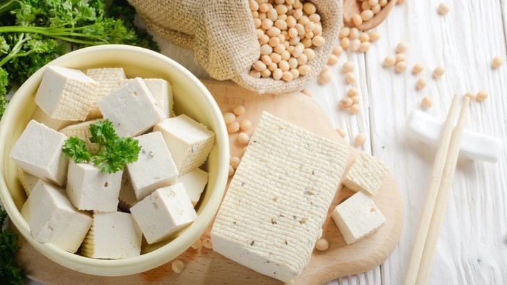 6 lợi ích sức khỏe của đậu phụ không phải ai cũng biết - Ảnh 2. 6 lợi ích sức khỏe của đậu phụ không phải ai cũng biết - Ảnh 2.