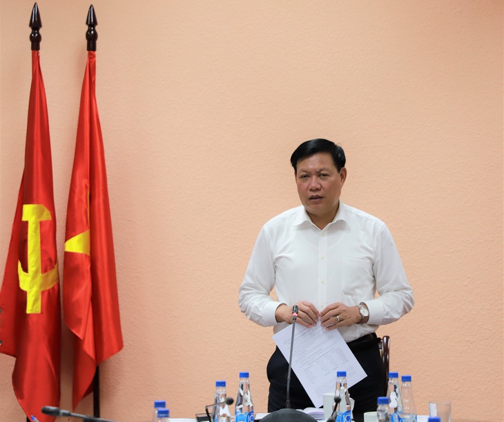 Bộ Y tế: Các tỉnh phải đẩy nhanh tiến độ tiêm chủng, không để vaccine phòng COVID-19 tồn trong kho - Ảnh 1.
