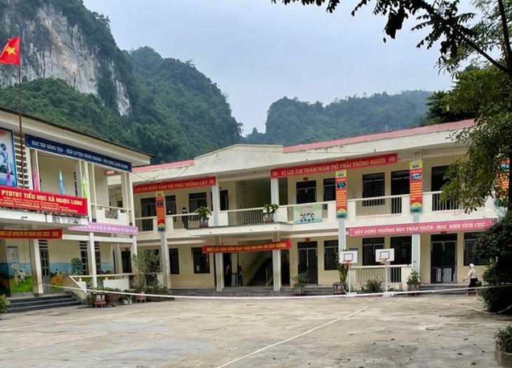 Bên trong khu cách ly và điều trị bệnh nhân COVID-19 tại điểm nóng dịch bệnh của Hà Giang - Ảnh 2. Bên trong khu cách ly và điều trị bệnh nhân COVID-19 tại điểm nóng dịch bệnh của Hà Giang - Ảnh 2.