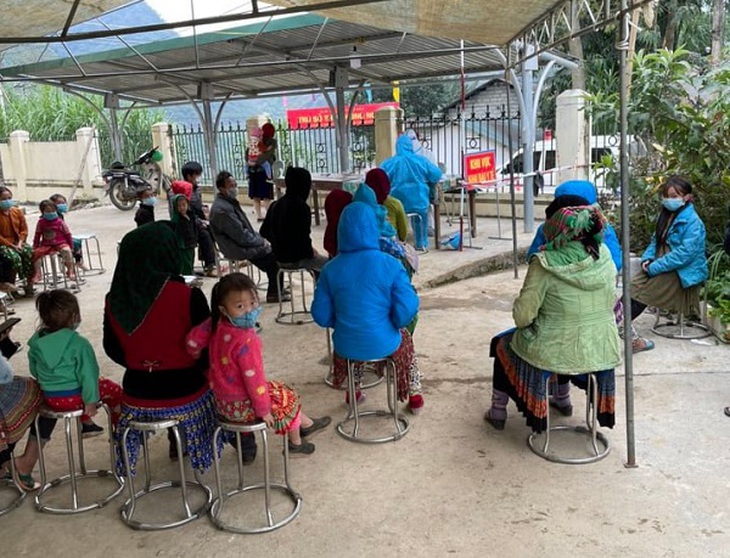 Bên trong khu cách ly và điều trị bệnh nhân COVID-19 tại điểm nóng dịch bệnh của Hà Giang - Ảnh 5. Bên trong khu cách ly và điều trị bệnh nhân COVID-19 tại điểm nóng dịch bệnh của Hà Giang - Ảnh 5.