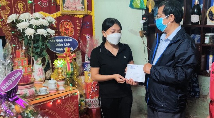 Nhiều tỉnh dừng hoạt động vui chơi giải trí để tưởng niệm đồng bào tử vong vì COVID-19 - Ảnh 2.