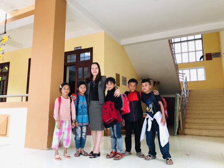 Những người mang nặng trách nhiệm và yêu thương ươm mầm non tương lai trên dãy Trường Sơn - Ảnh 2.