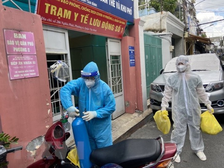 Thanh toán chi phí khám, chữa bệnh BHYT tại cơ sở thu dung, điều trị COVID-19, trạm y tế lưu động   - Ảnh 1.