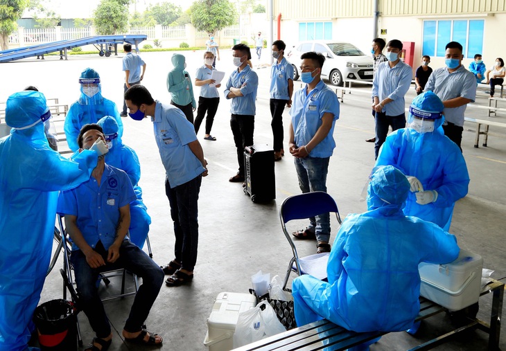 Hà Nam ghi nhận 108 người lao động mắc COVID-19 ngoài khu công nghiệp - Ảnh 2.