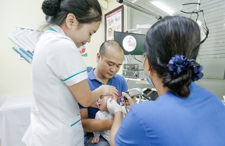 Viêm tai giữa ở trẻ em mùa lạnh: Cách phát hiện, chẩn đoán và phòng tránh - Ảnh 2. Viêm tai giữa ở trẻ em mùa lạnh: Cách phát hiện, chẩn đoán và phòng tránh - Ảnh 2.