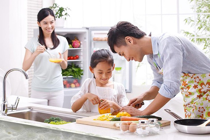 Tạo môi trường để phụ nữ khẳng định vị thế và đóng góp cho xã hội - Ảnh 4.