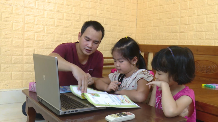 Hạnh phúc của những gia đình “toàn con gái” - Ảnh 1. Hạnh phúc của những gia đình “toàn con gái” - Ảnh 1.