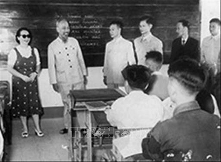 Tư liệu: Tiếng nói của ngành Y tại Hội nghị Văn hóa toàn quốc - Ảnh 4. Tư liệu: Tiếng nói của ngành Y tại Hội nghị Văn hóa toàn quốc - Ảnh 4.