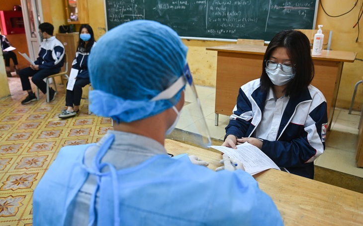 Hơn 33.600 trẻ em ở Hà Nội được tiêm vaccine COVID-19; cả nước có 27 tỉnh/thành tiêm