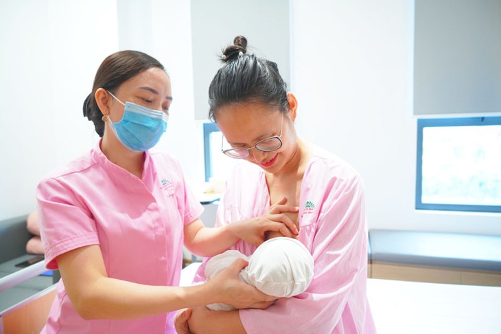 Nuôi con bằng sữa mẹ giúp giảm 20% nguy cơ tử vong ở trẻ sơ sinh - Ảnh 3.