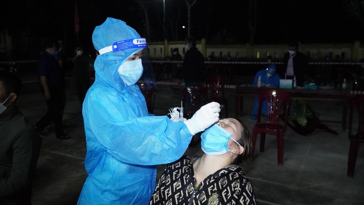 Quảng Bình: Thêm 30 ca mắc mới, các chùm ca bệnh phức tạp đã giảm lây nhiễm - Ảnh 1.
