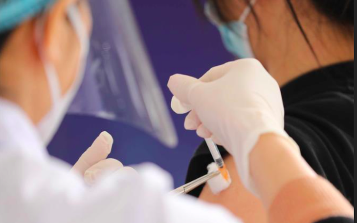 Sáng mai 27/11, Hà Nội tiêm vaccine COVID-19 cho học sinh lớp 9