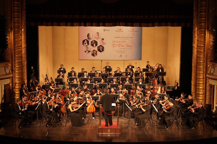 “Là con gái để tỏa sáng”  - Ảnh 1.