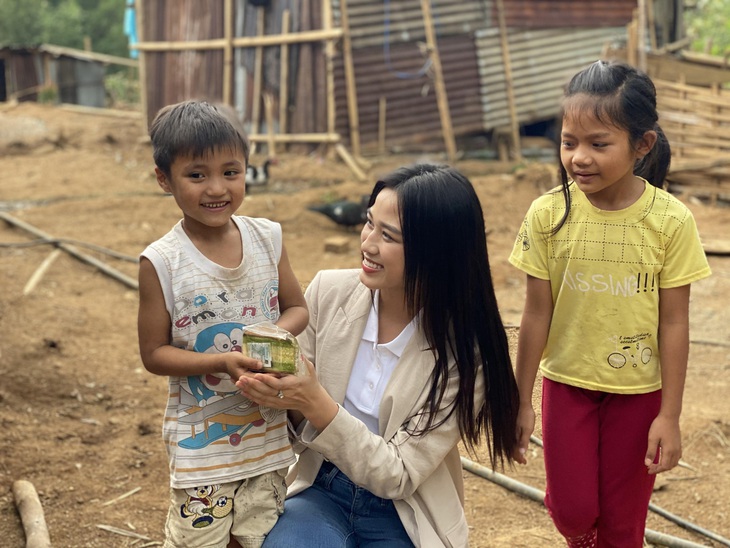 Hoa hậu Đỗ Thị Hà báo tin vui ở Miss World 2021 - Ảnh 6.