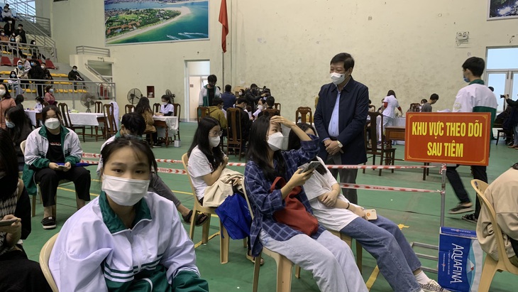 Hơn 7.500 người từ 15-17 tuổi tại Quảng Bình sẽ được tiêm vaccine phòng COVID-19  - Ảnh 4.