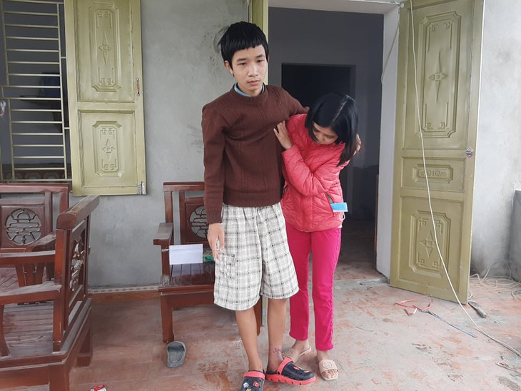 Thanh Hóa: Hơn 30 triệu đến với 2 chị em bị thương nặng do tai nạn giao thông - Ảnh 1. Thanh Hóa: Hơn 30 triệu đến với 2 chị em bị thương nặng do tai nạn giao thông - Ảnh 1.