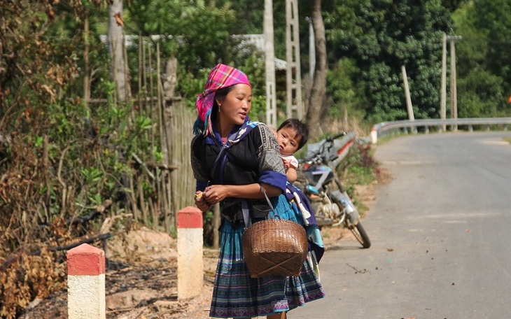 Ưu tiên chăm sóc sức khỏe sinh sản cho phụ nữ người DTTS