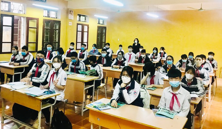 Hà Nội sẽ bố trí đưa học sinh cấp 3 quay trở lại trường vào đầu tháng 12 - Ảnh 2.
