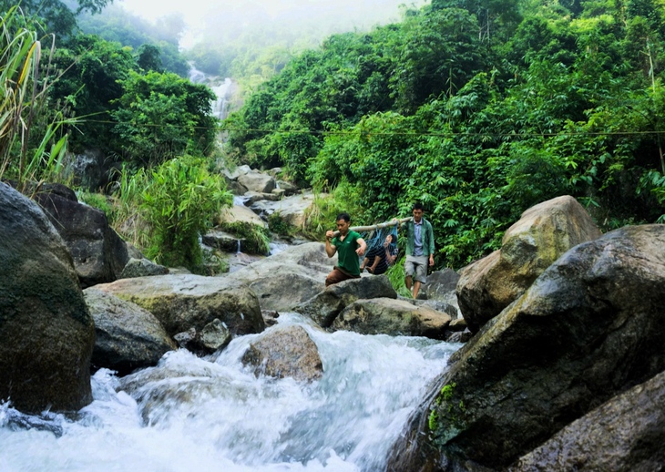 Phim tài liệu, khoảng lặng sau những thăng hoa - Ảnh 3.