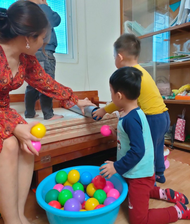 Trẻ chậm nói vì nghỉ dịch COVID-19 dài ngày - Phụ huynh phải làm gì? - Ảnh 5.