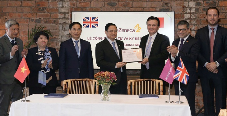 Việt Nam mua thêm 25 triệu liều vaccine phòng COVID-19 của AstraZeneca - Ảnh 2. Việt Nam mua thêm 25 triệu liều vaccine phòng COVID-19 của AstraZeneca - Ảnh 2.
