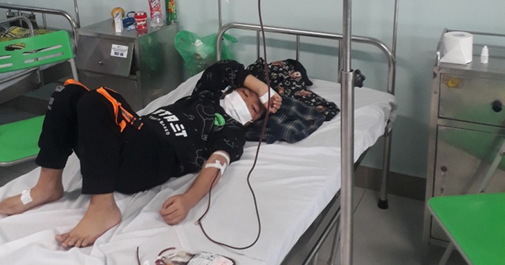 Bé trai 8 tuổi bị bệnh hiểm nghèo cần được giúp đỡ